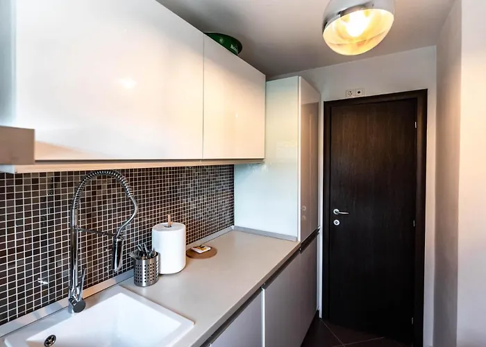 La Nueve Apartment *